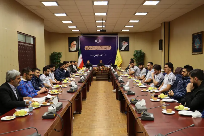 مدیرعامل شرکت دخانیات ایران با اعضا و کادر فنی تیم والیبال دخانیات دیدار کرد مدیرعامل شرکت دخانیات ایران با اعضا و کادر فنی تیم والیبال دخانیات دیدار کرد